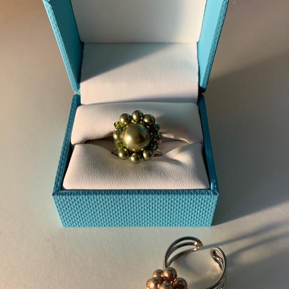 Ring - Picture 2 of 3